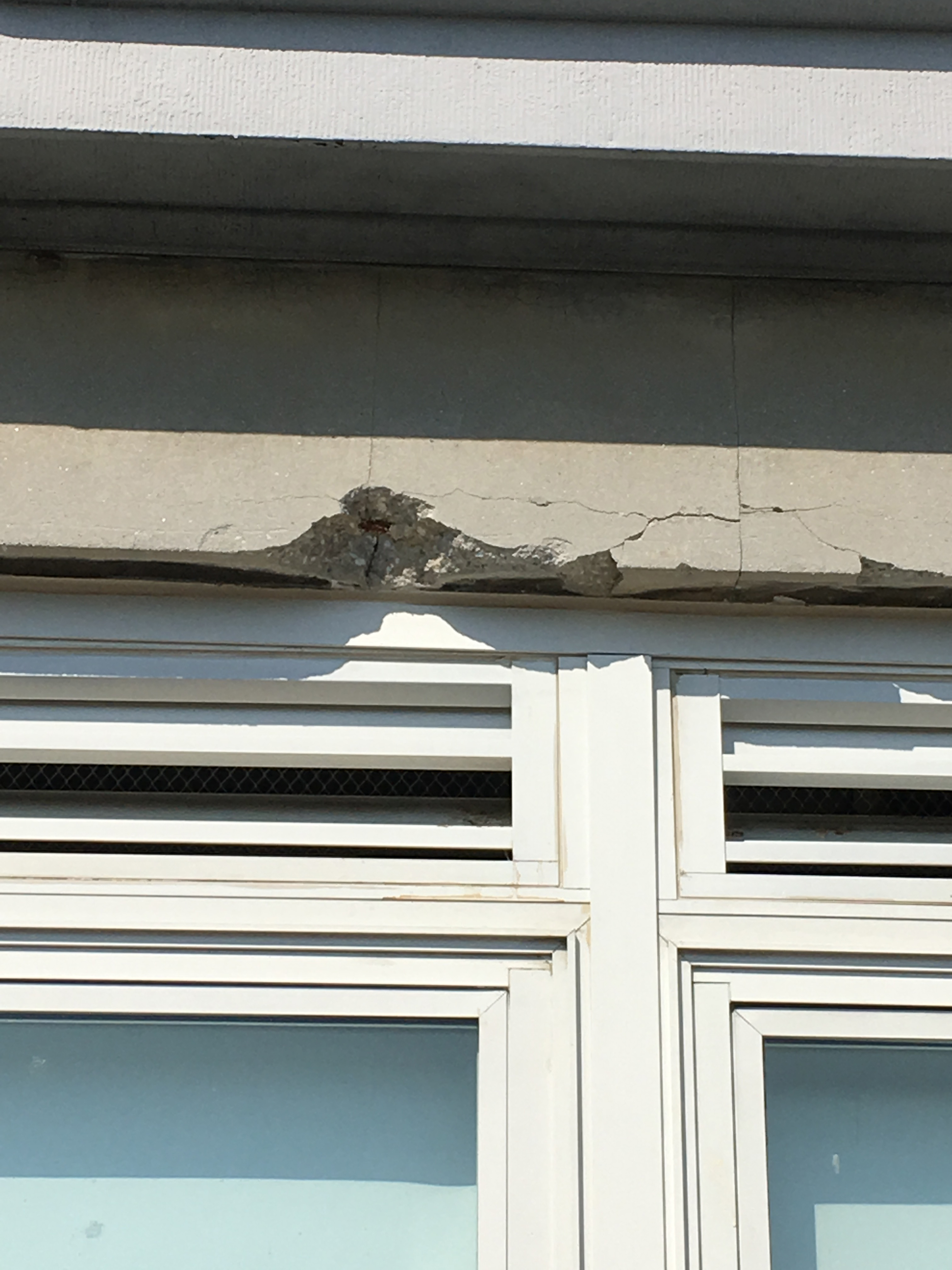 CMS lintel